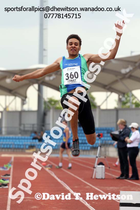 Elliott Hurley (City of Sheffield) under-20 mens long jump, Northern Senior and Under-20 Champs., Sport City, Manchester. Photo: David T. Hewitson/Sports for All Pics